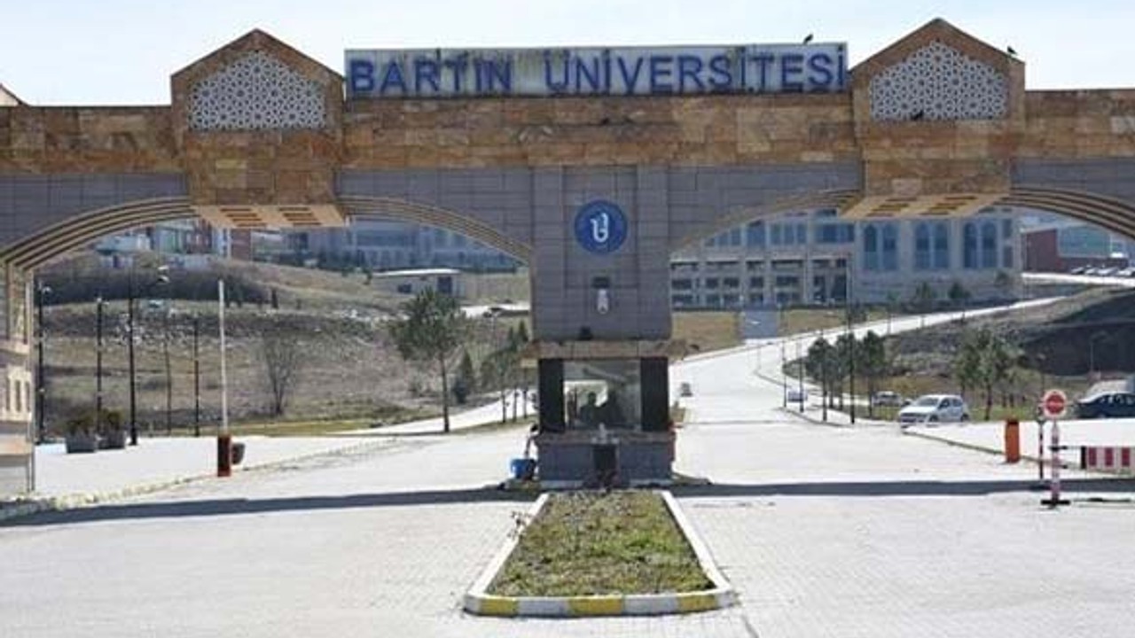 Yapay Zeka Memurları Kamuda İşe Başladı