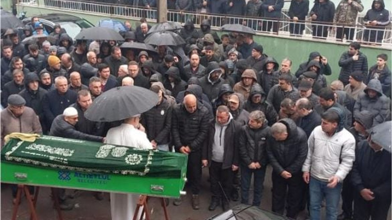 Balıkesir’de Kazada Hayatını Kaybeden İki Kişi Uğurlandı