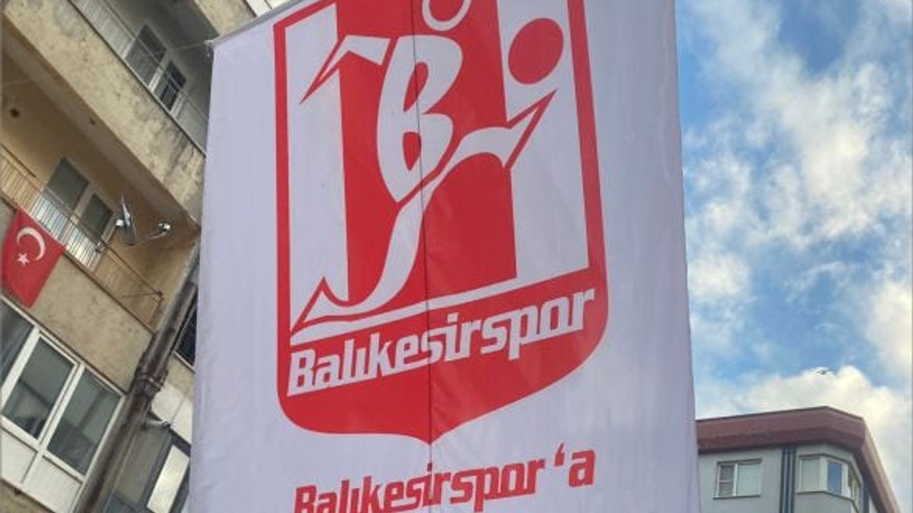 Balıkesirspor Bayrağını Kaldırdı! Taraftara Çağrı Yaptı