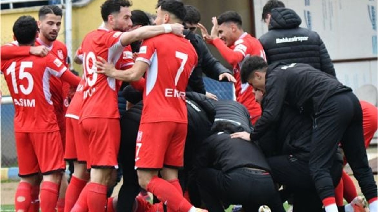 Balıkesirspor, Fatsa Belediyespor'u 3-0 Mağlup Etti