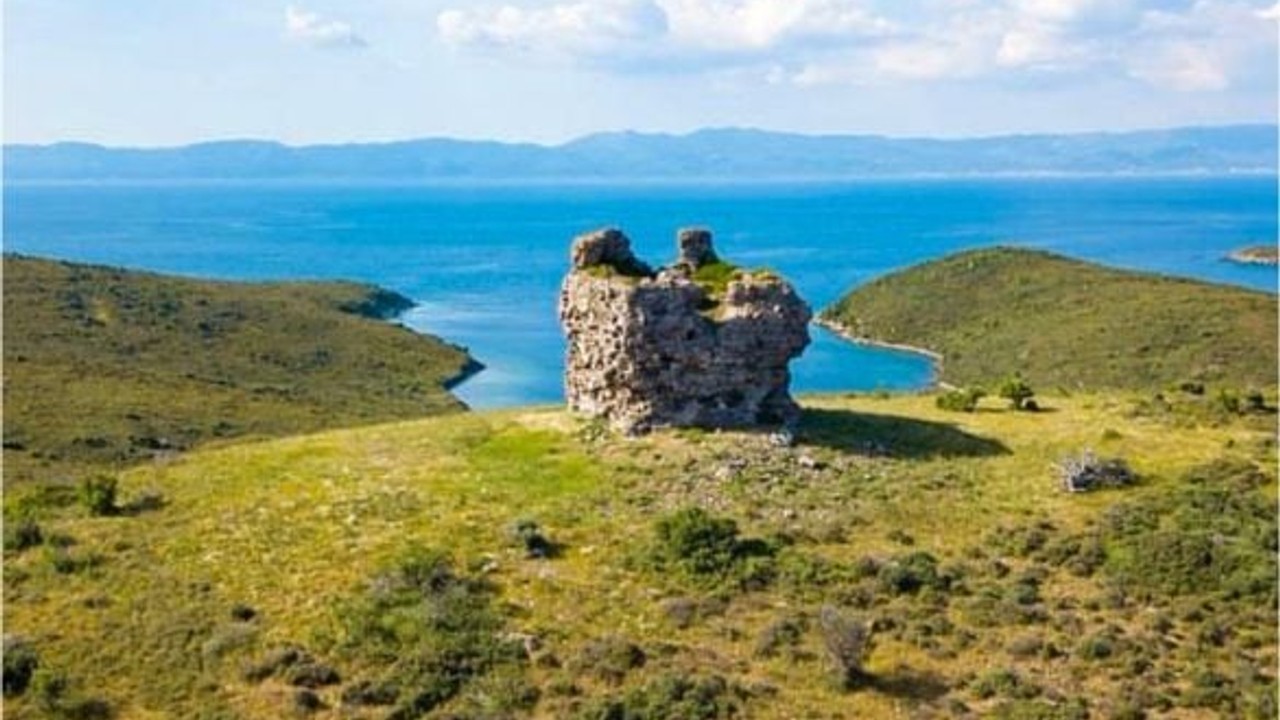 Balıkesir'deki Gizemli Korsan Kulesi