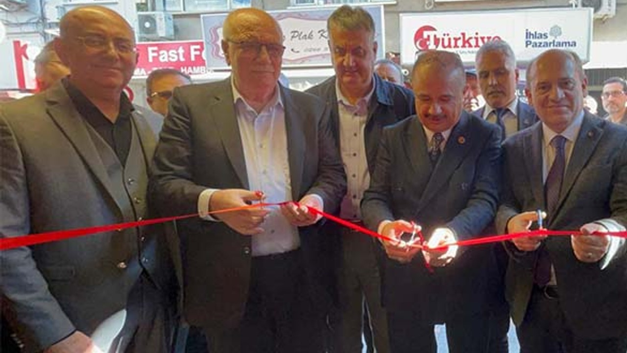 Edremit Baharatçısı Görkemli bir Törenle Açıldı