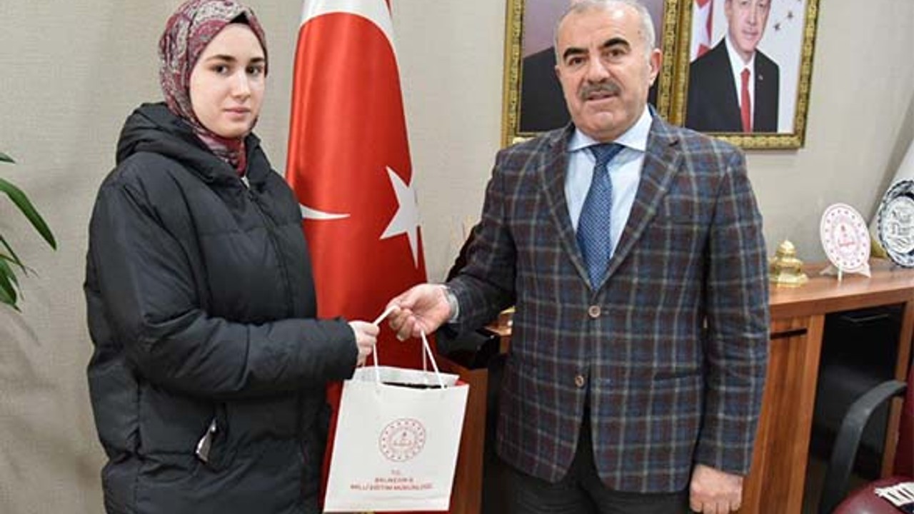 Kur’an-ı Kerim Bölge Şampiyonundan İl Müdürü Demir'e Ziyaret
