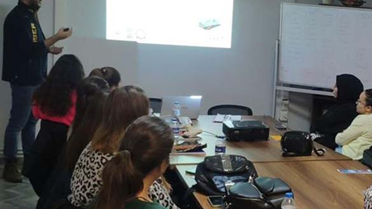 Susurluk’ta 150 Vatandaşa Siber Güvenlik Semineri