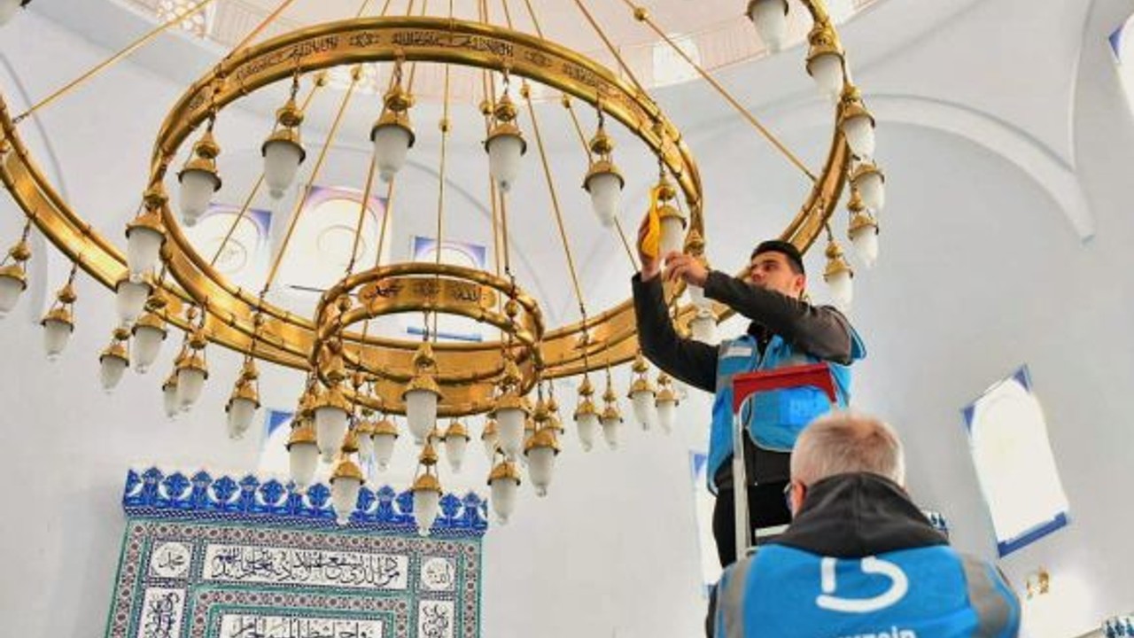 Balıkesir’de camiler Ramazan’a hazırlanıyor