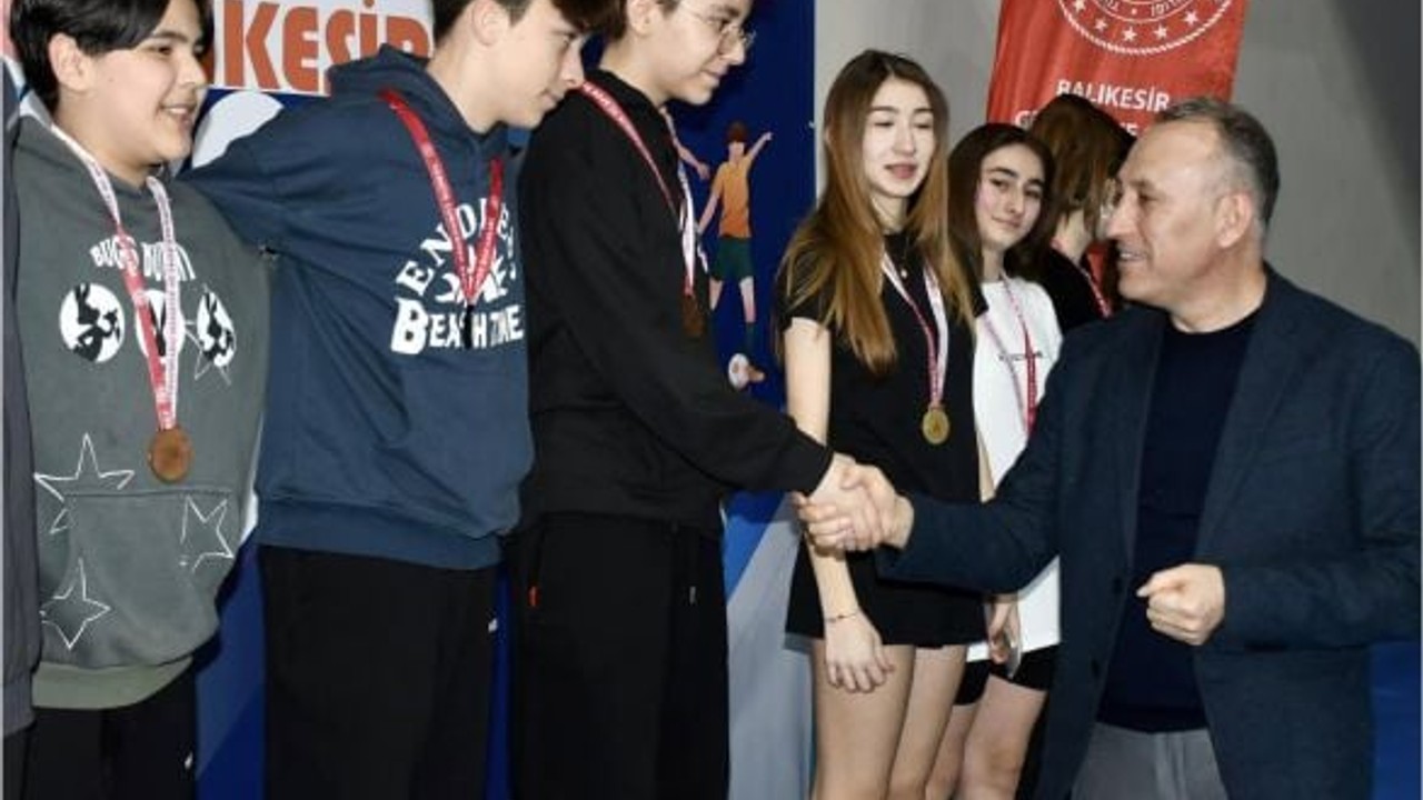Balıkesir'de Badminton İl Seçmeleri Tamamlandı