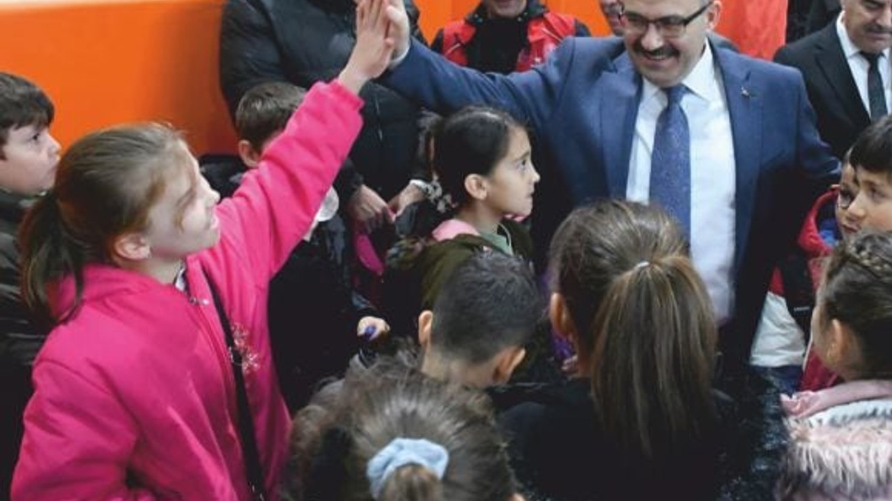Vali İsmail Ustaoğlu 'Başarılı Sporcu Balıkesir'de Yetişiyor'