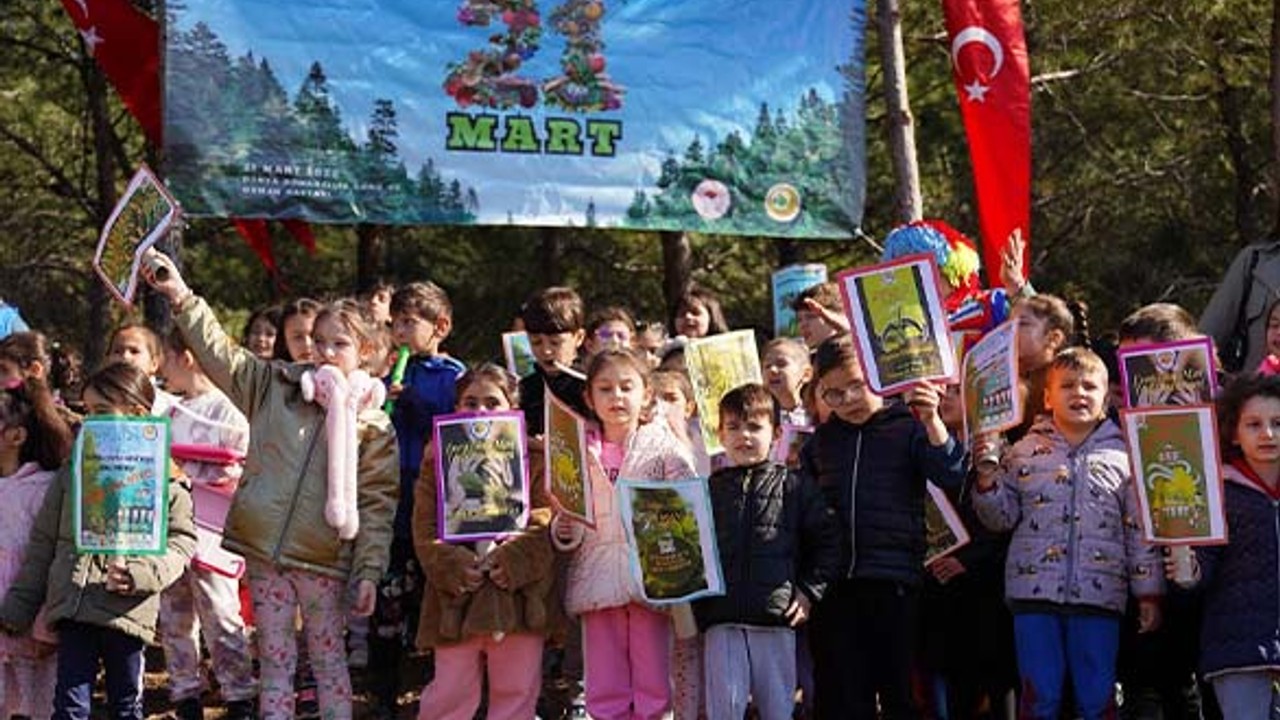 Ayvalık Belediyesi’nden 2 Bin Zeytin Fidanı Toprakla Buluştu