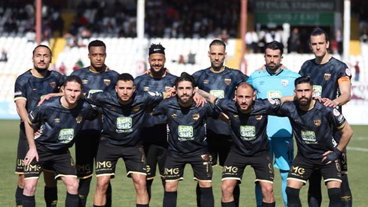 Bandırmaspor, Kart Sayısıyla Dikkat Çekiyor: 64 Sarı, 8 Kırmızı Kart