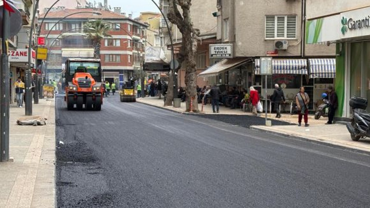 Başkan Akın talimatı verdi; Erdek’te bozuk yol kalmayacak