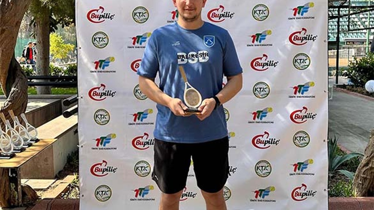 Büyükşehir Belediye Spor Kulübü'nden Tenis Şampiyonluğu Gururu