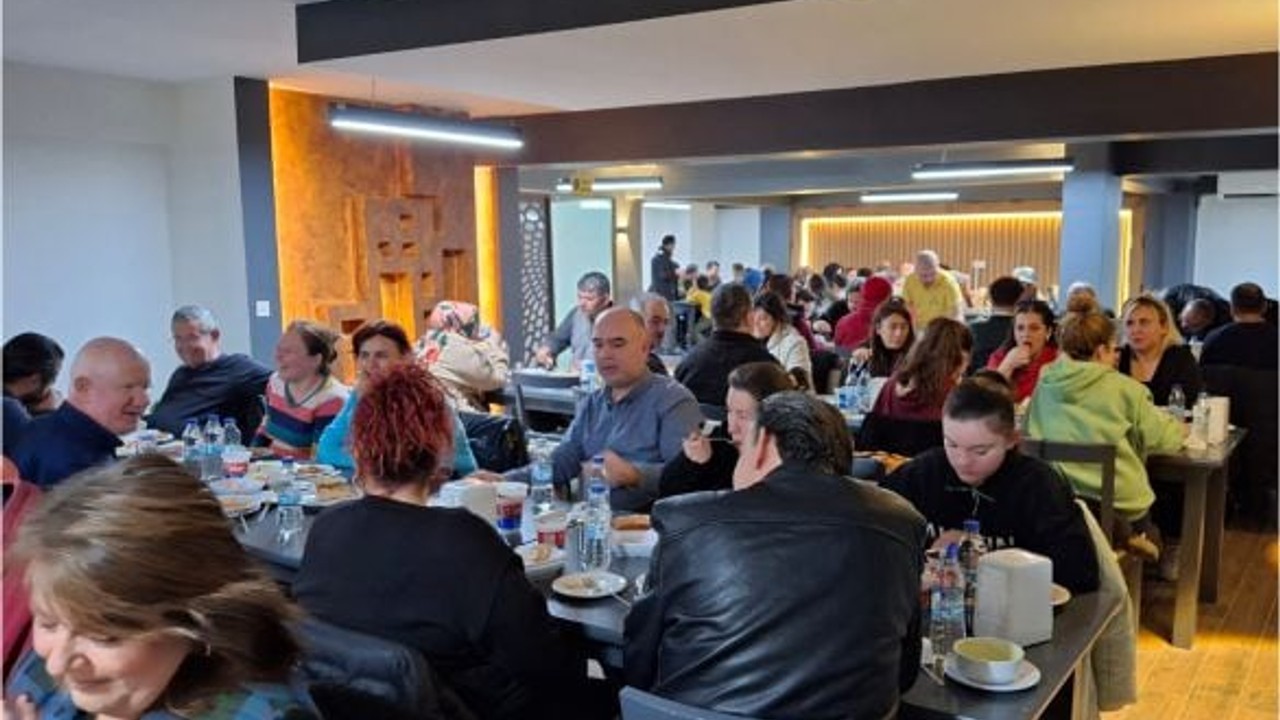 Edremit’te, Körfez Star Gazetesi & Medya’dan Meslektaşlarına İftar
