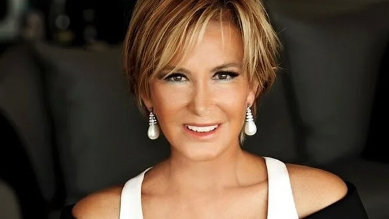 Filiz Akın 82 Yaşında Hayata Veda Etti