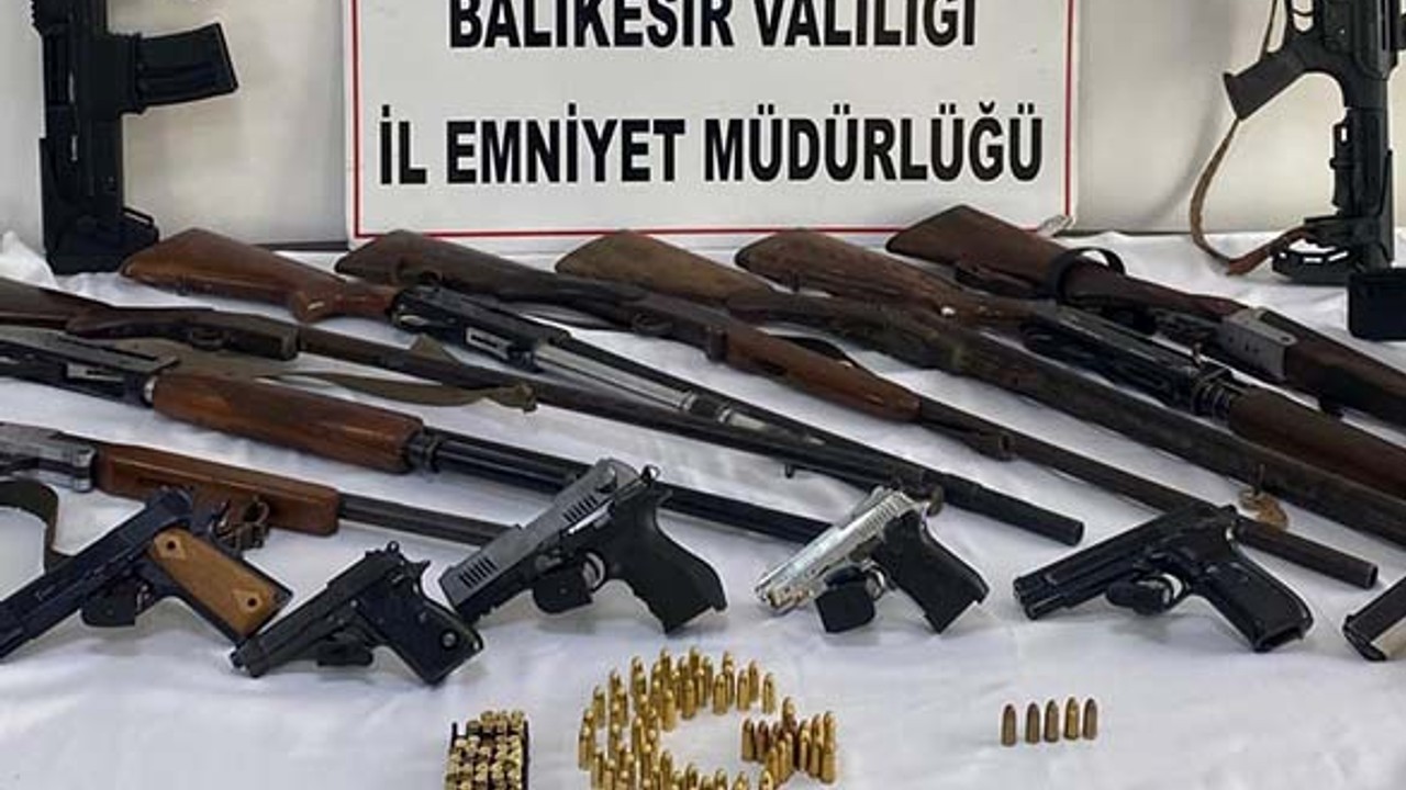 Susurluk Merkezli Silah Kaçakçılığı Operasyonu: 7 Gözaltı!
