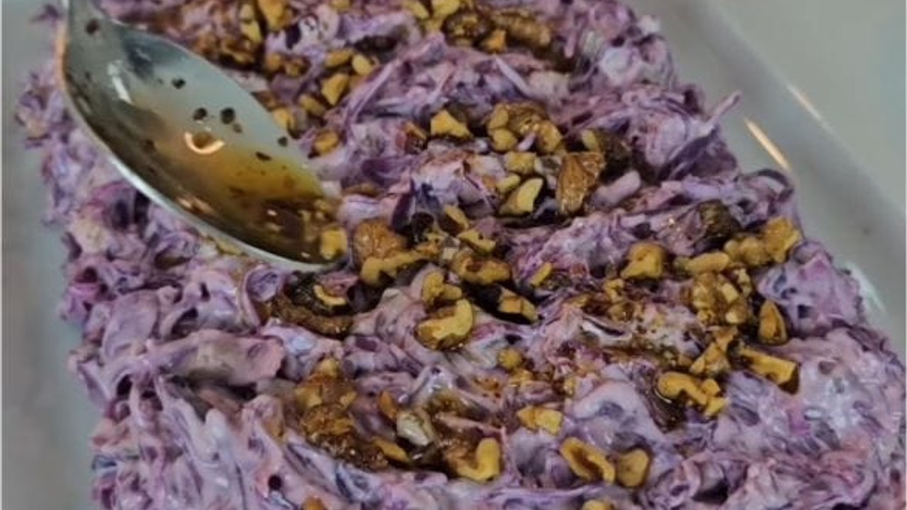 İftar Sofrasına Özel Mor Lahana Salatası