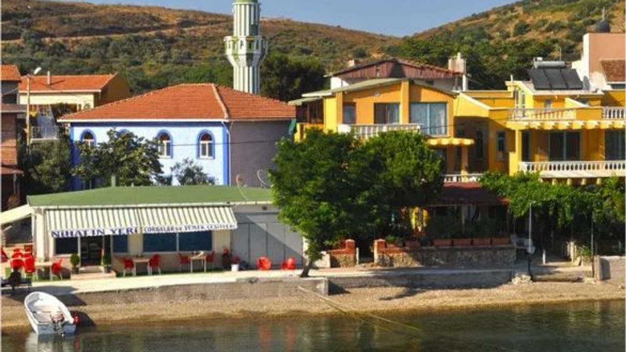 Balıkesir'in Paşalimanı Adası Balık Restoranlarıyla Ünlü!