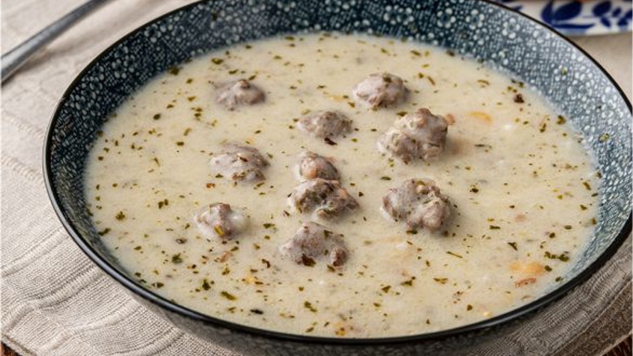 İftarlık Lebeniye Çorbası Nasıl Yapılır?