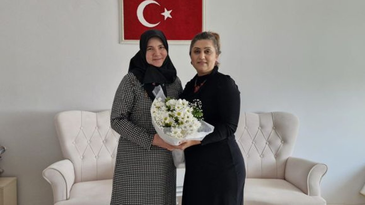 Şehit Annesine Kadınlar Günü Ziyareti