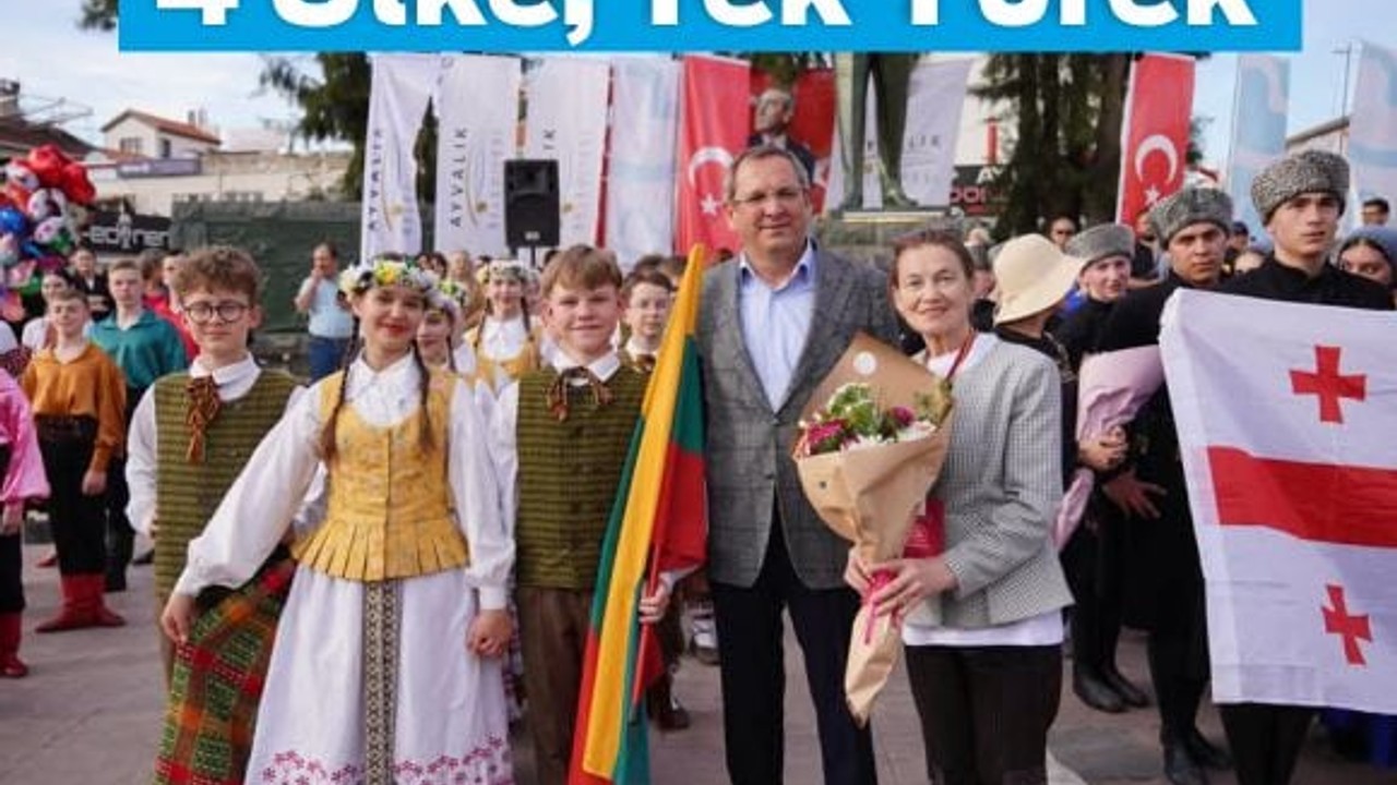 Dünya Çocukları Cumhuriyet Meydanı’nda Buluştu!