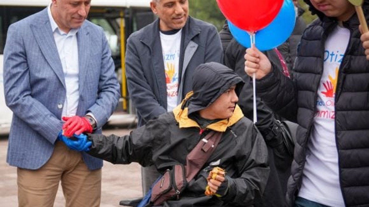 Balıkesir’de Otizm Farkındalık Günü Etkinliği Düzenlendi