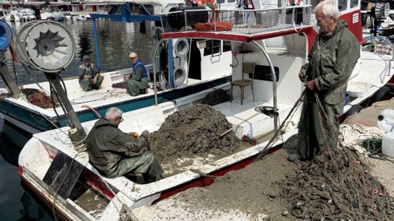 Küçük Tekneli Balıkçılar Müsilaj Nedeniyle Avlanamıyor