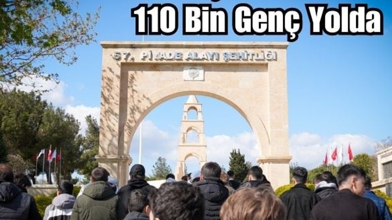 Gençlerden Şehitliğe Anlamlı Ziyaret