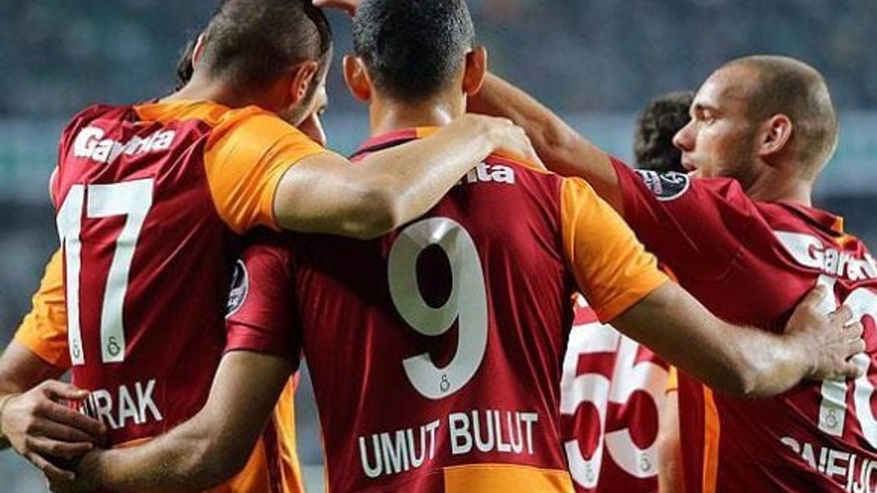 Galatasaray’a PFDK'den 678 Bin Lira Para Cezası!