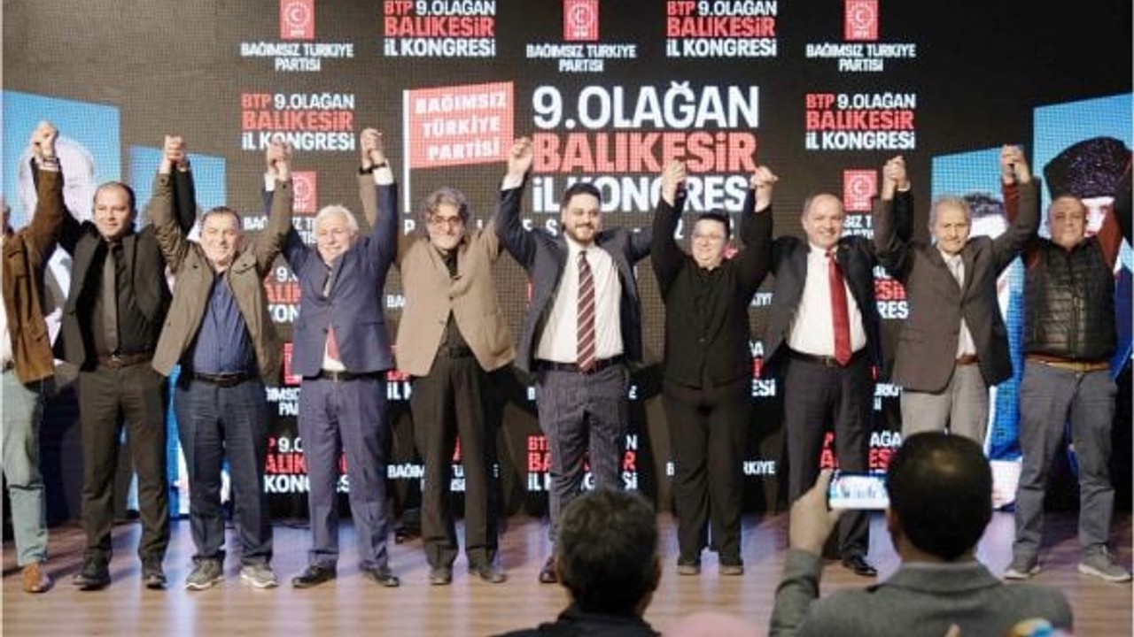 Hüseyin Baş: 'İki Partinin Kıskacına Hapsediliyoruz'