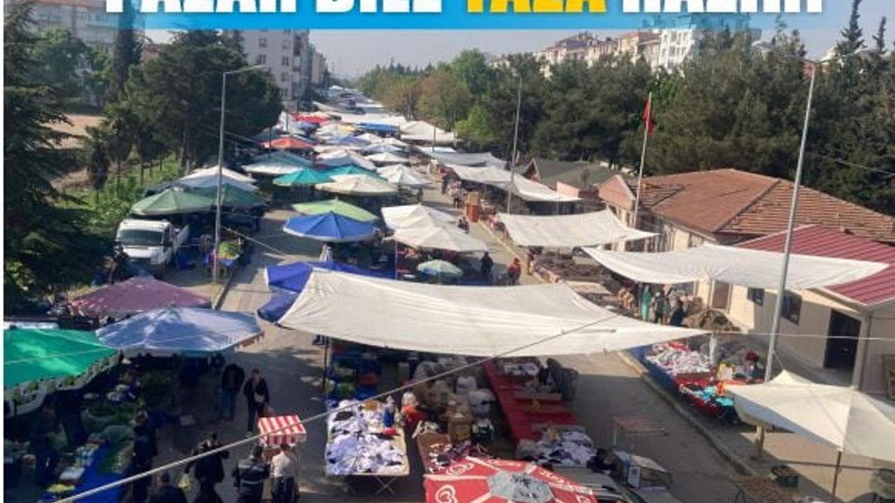 Cumartesi Pazarında Yaz Hazırlığı Güneşlikler