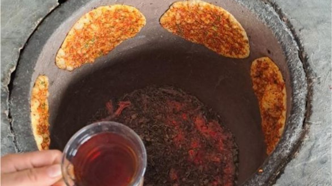 Taş Ocakta Lahmacun Yapımı