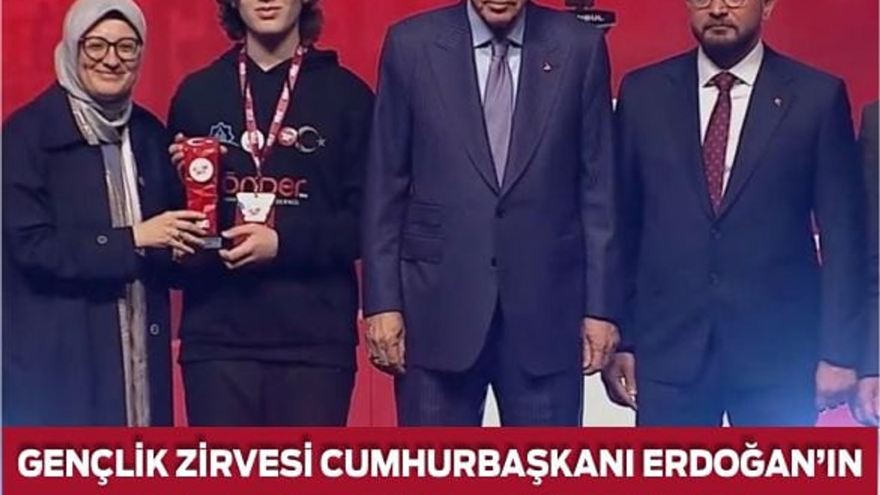 Gençlik Zirvesi İstanbul Kongre Merkezinde Yapıldı