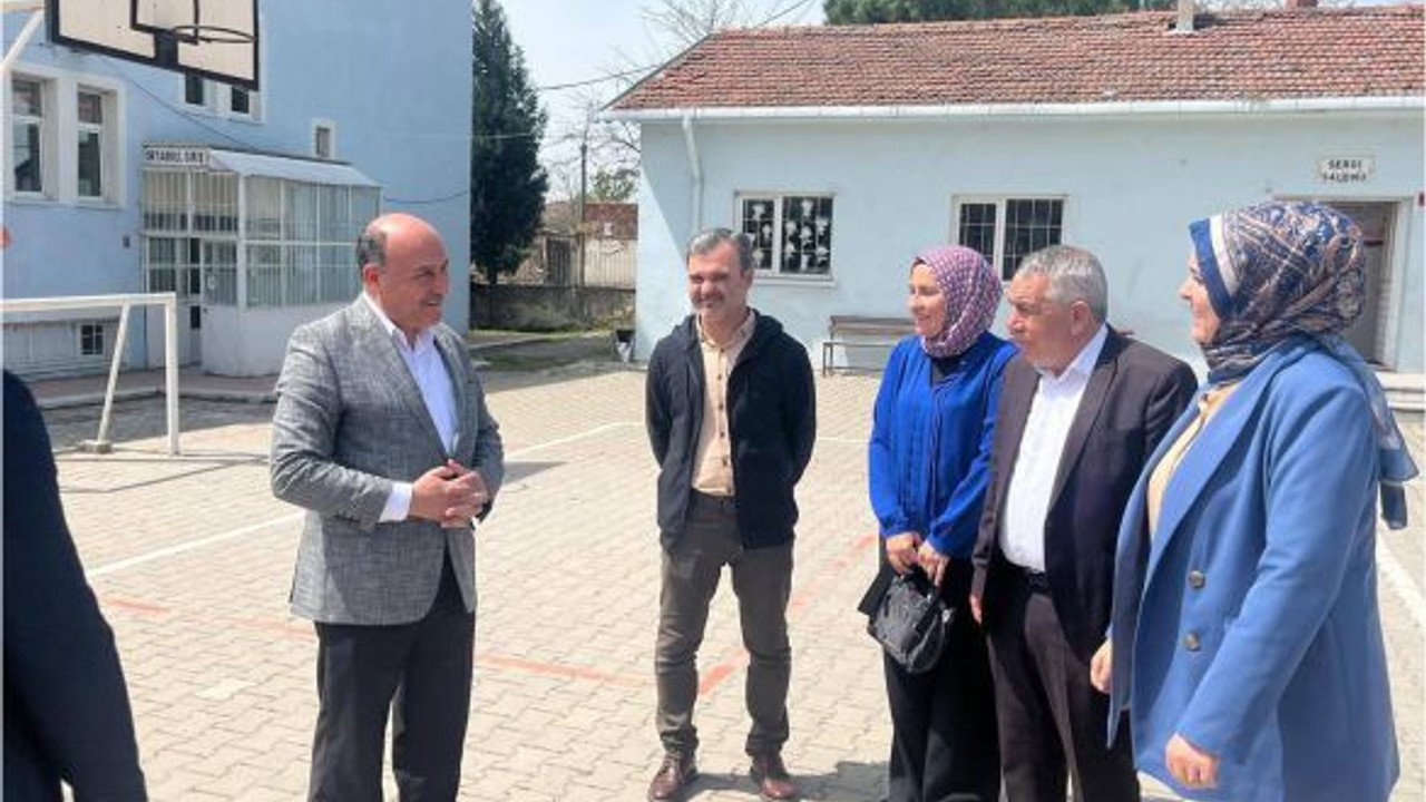 Kepsut’ta Hizmet Sahada: Belediyeden Mahmudiye Çıkarması