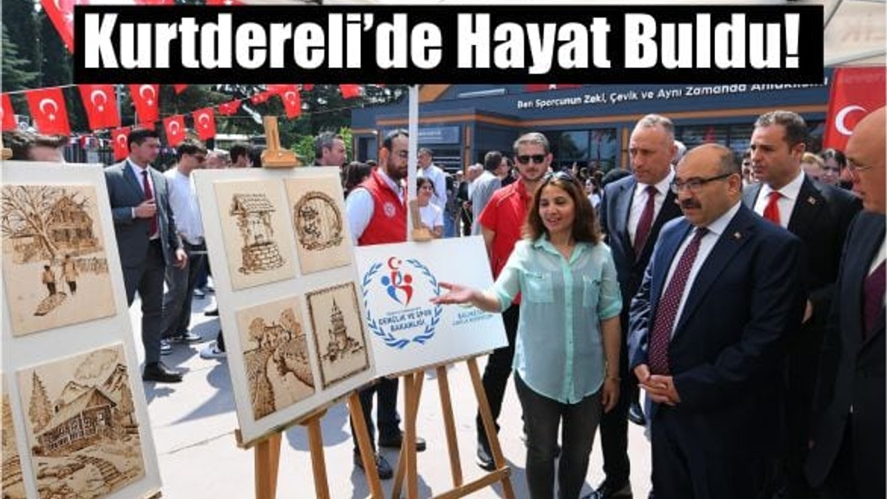 Vali Ustaoğlu, Teknofest Stantlarını İnceledi