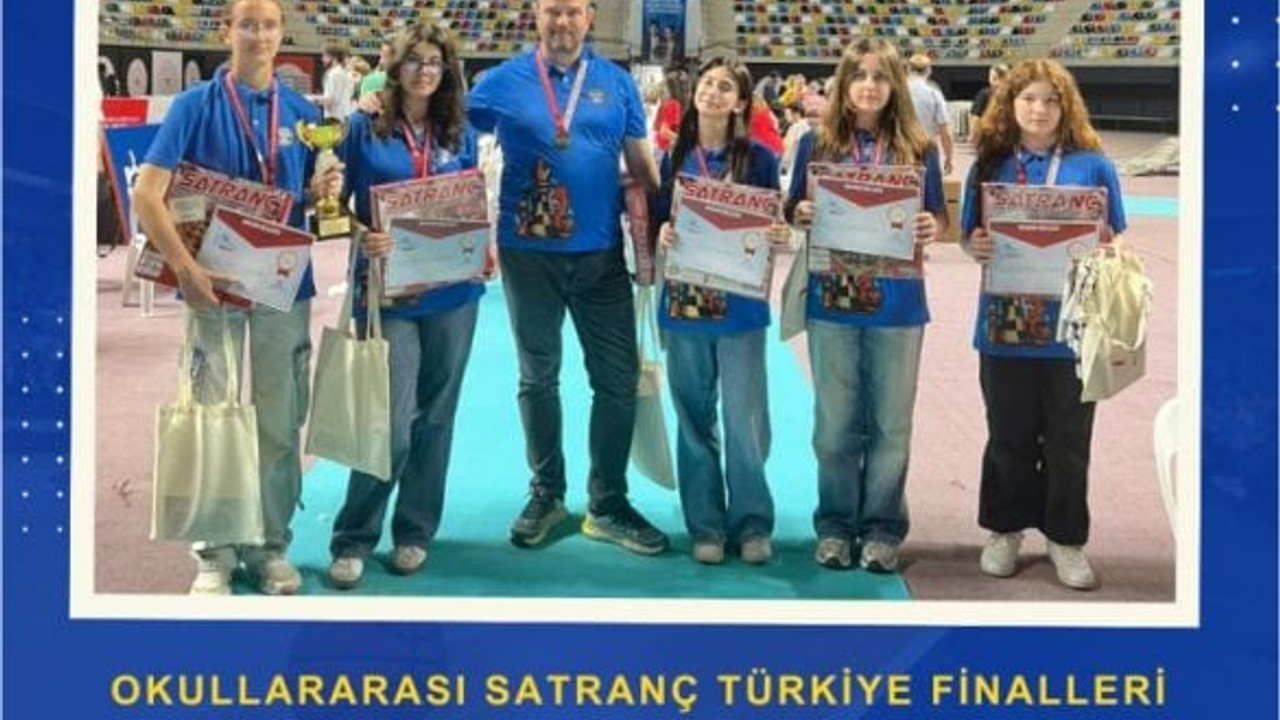 Altıeylül Yarış Ortaokulu Satranç Takımı Türkiye 2.si Oldu