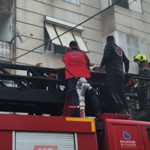 Edremit'teki 4 Katlı Binada Korkutan Yangın