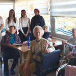 Balıkesir Üniversitesi Öğrencilerinden Huzurevi Ziyareti