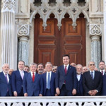 5 İsimli Fotoğraf Siyaseti Hareketlendirdi