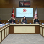 Meclise "kadınlar da askere alınsın" başvurusu