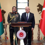 Millî Savunma Bakanı Yaşar Güler, Bangladeş Kara Kuvvetleri Komutanı Waker-Uz-Zaman’ı Kabul Etti