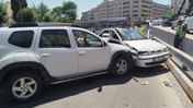 Balıkesir’de Otel Basri Önünde Çift Taraflı Kaza 1 Yaralı