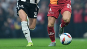 Derbide İlk Yarı: Beşiktaş Önde, Galatasaray 10 Kişi Kaldı!