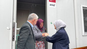 Belgin Uygur'dan Depremzede Cemile Teyze'ye Duygusal Ziyaret