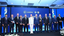 Türkiye Denizcilik zirvesinde Bakanlıktan Onur Ödülü