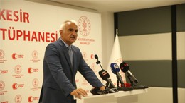 Bakan Ersoy, Balıkesir İl Halk Kütüphanesi'nin açılışında konuştu
