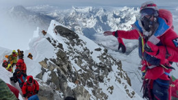 Babam 7 kıtanın en yüksek 7 dağına serpmemi istedi: "Zirveye tamamen donmuş bir halde ulaştık''