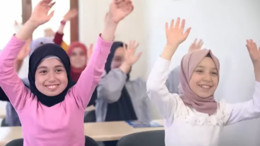 Sefo ve Demet Akalın'ın Şarkısına "Camide Kul" Yorumu