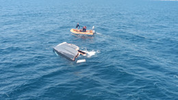 Balıkesir'de Denizde Can Pazarı Tekne Parçalanmış Bulundu! Kayıp Şahıs Aranıyor