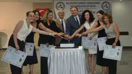 Balıkesir SMMM Odası’nda Ruhsat Töreni: 7 Yeni Meslektaş Ruhsatını Aldı