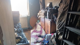 Dursunbey’de Ev Yangını! Mahalle Sokağa Döküldü