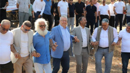 Kazdağları'nda Van Rüzgarı Esti: Halaylar Çekildi